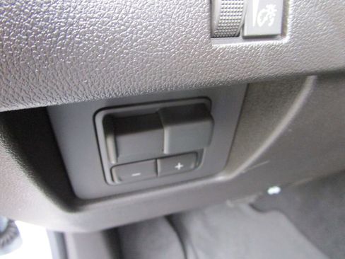 New 2026 GMC Canyon Elevation RWD image 24