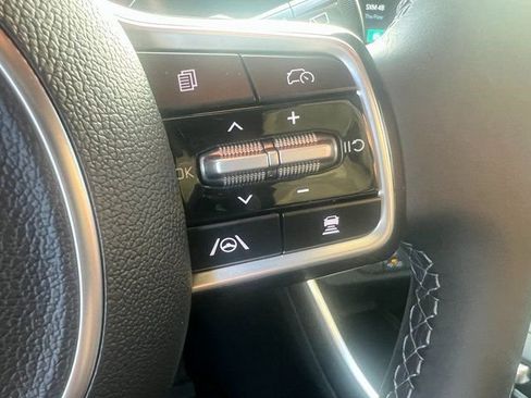 New 2026 Kia Carnival SX w/ SX Dark Edition Package FWD image 20