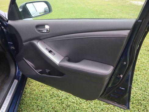Used 2012 Nissan Altima 2.5 SL w/ 2.5SL Pkg FWD image 26