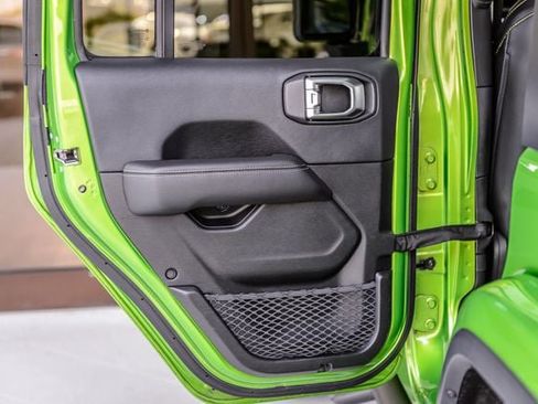 Used 2019 Jeep Wrangler Unlimited Sahara AWD/4WD image 56