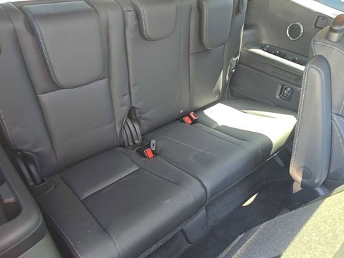 Used 2023 Subaru Ascent Limited w/ Technology Package AWD/4WD image 10