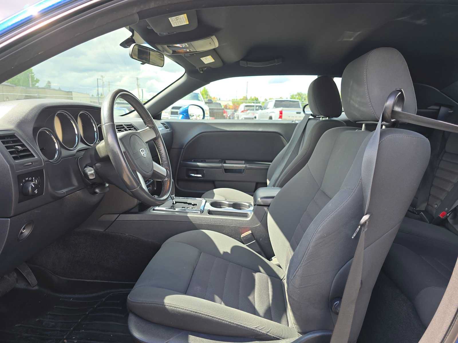 Used 2010 Dodge Challenger R/T RWD image 19