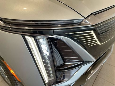Certified 2024 Cadillac Lyriq Sport AWD/4WD image 11
