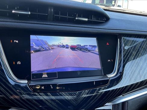Used 2024 Cadillac XT6 Premium Luxury image 18