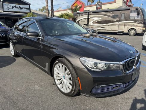 Used 2016 BMW 740i image 1
