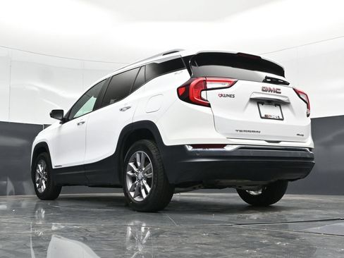 Used 2023 GMC Terrain SLT AWD/4WD image 50