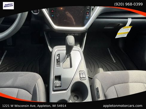 Used 2025 Subaru Crosstrek 2.0i Premium AWD/4WD image 19