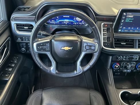 Used 2022 Chevrolet Tahoe LT w/ Luxury Package AWD/4WD image 14
