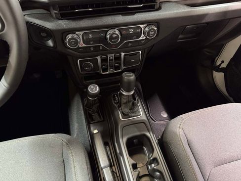 New 2026 Jeep Gladiator Sport image 27