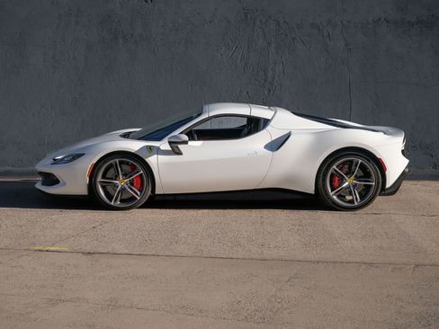 Used 2024 Ferrari 296 GTS image 3