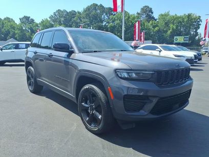 Used 2023 Jeep Grand Cherokee Altitude