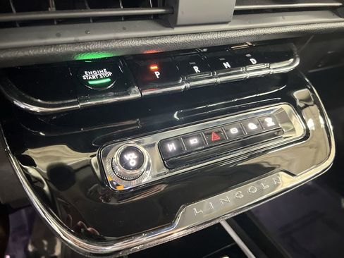 Used 2025 Lincoln Corsair Grand Touring w/ Equipment Group 301A image 23