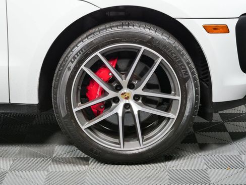 Certified 2023 Porsche Macan S AWD/4WD image 30