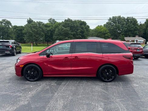 Used 2025 Honda Odyssey Sport-L image 2
