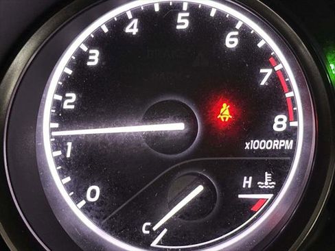 Used 2023 Toyota Camry SE w/ Cold Weather Package FWD image 28