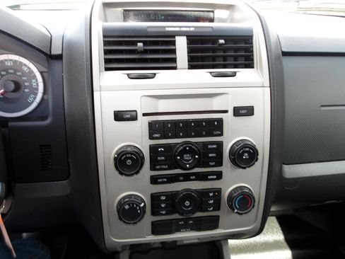 Used 2012 Ford Escape XLT image 19