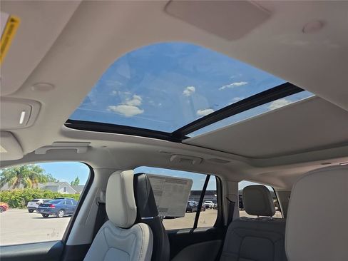 New 2026 Lincoln Aviator Reserve AWD/4WD image 26