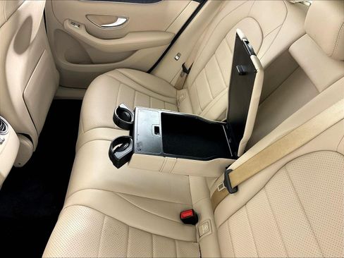 Used 2018 Mercedes-Benz GLC 300 image 37