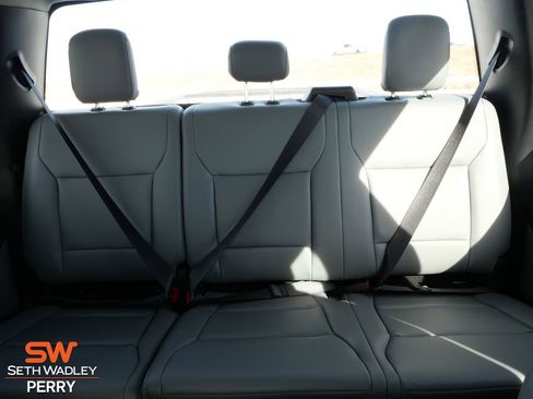 New 2026 Ford F250 XL w/ XL Chrome Package image 25