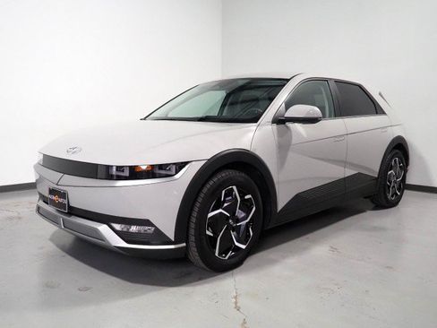 Used 2024 Hyundai Ioniq 5 SEL RWD image 9
