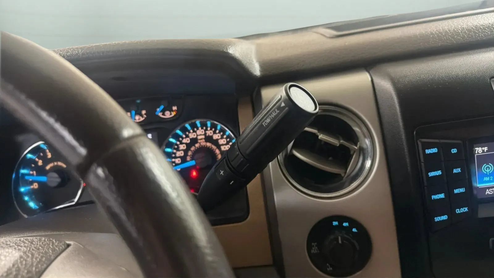 Used 2014 Ford F150 XLT w/ Equipment Group 302A Luxury AWD/4WD image 12