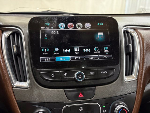 Used 2018 Chevrolet Malibu LT w/ Leather Package FWD image 32