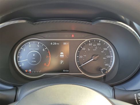 New 2025 Nissan Versa SV w/ Trunk Package image 8