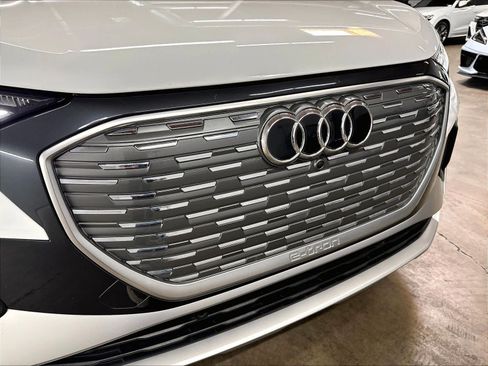 Used 2023 Audi Q4 e-tron Prestige AWD/4WD image 31