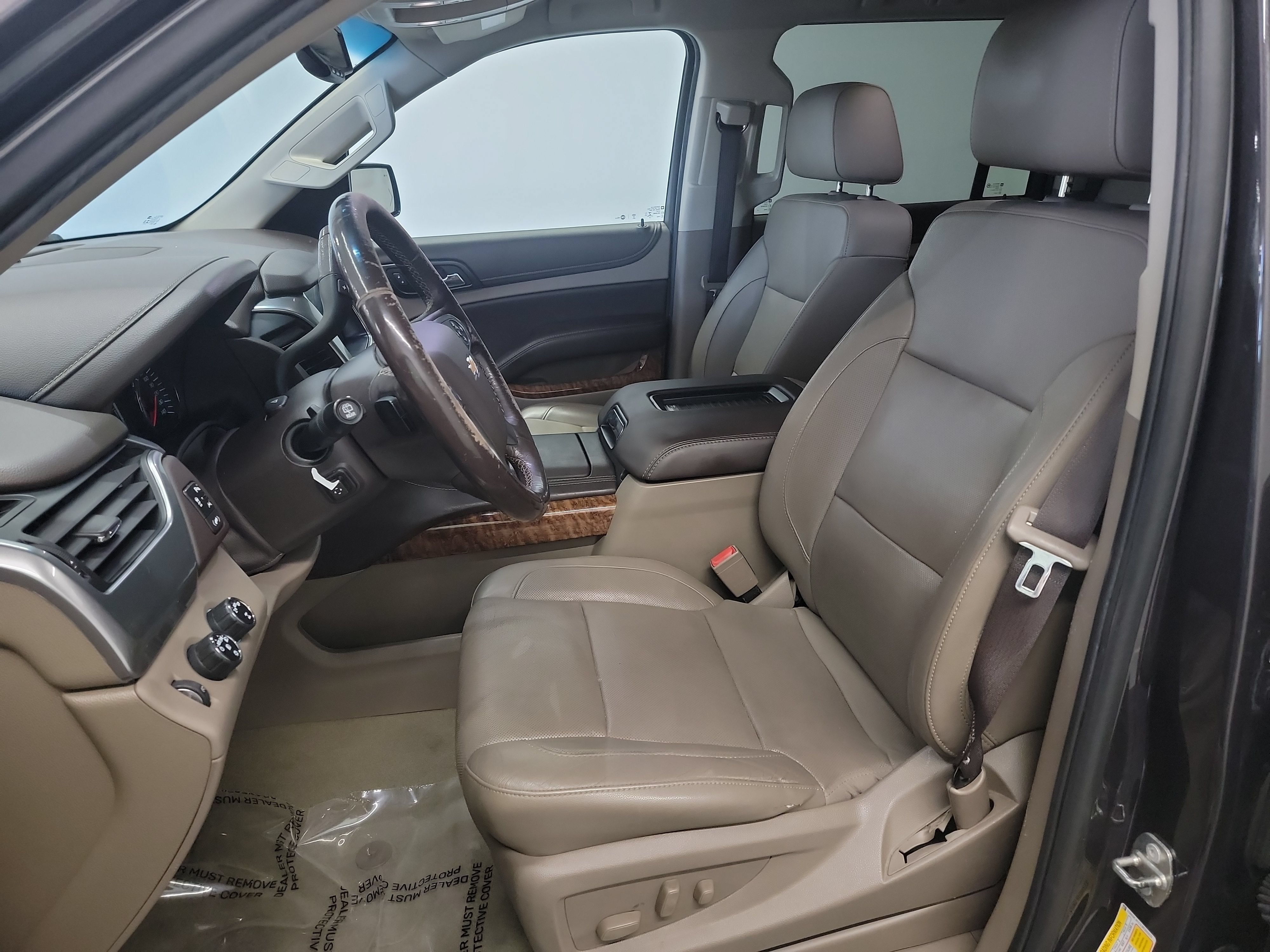 Used 2018 Chevrolet Suburban Premier AWD/4WD image 12