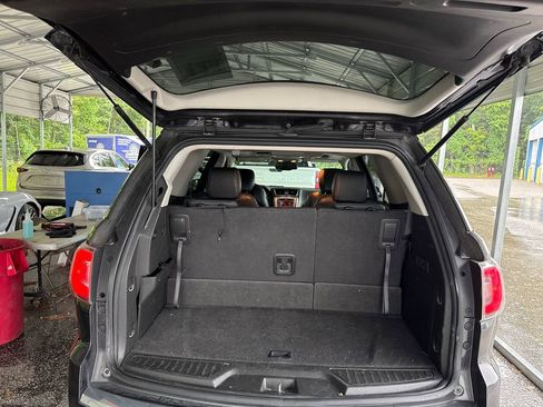 Used 2013 GMC Acadia Denali AWD/4WD image 7