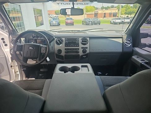 Used 2016 Ford F350 XLT w/ XLT Value Package AWD/4WD image 12