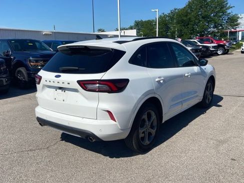 Used 2023 Ford Escape ST-Line w/ Tech Pack #1 FWD image 3
