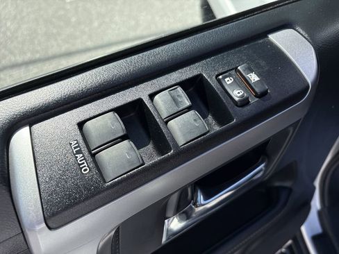 Used 2020 Toyota 4Runner SR5 Premium image 25