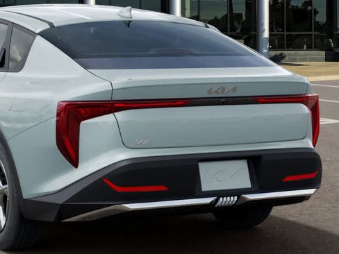 New 2026 Kia K4 LXS image 13