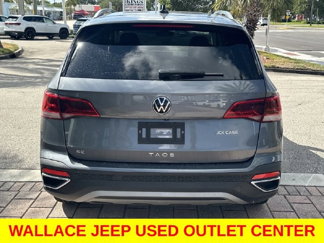 Used 2023 Volkswagen Taos SE FWD image 4