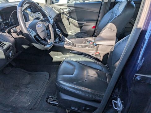 Used 2016 Ford Focus SE w/ Equipment Group 201A image 9