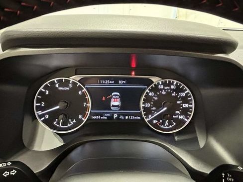Used 2025 Nissan Rogue SV AWD/4WD image 23