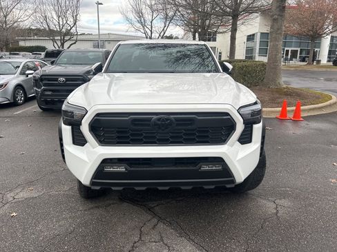 New 2026 Toyota Tacoma TRD Off-Road image 2