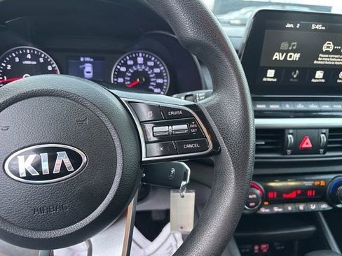 Used 2019 Kia Forte LXS image 18