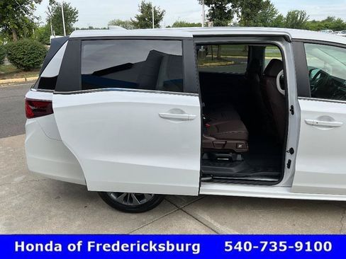 Certified 2026 Honda Odyssey Elite image 17