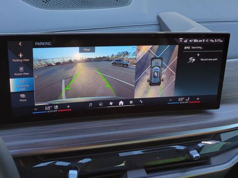 Used 2026 BMW X5 xDrive50e image 25