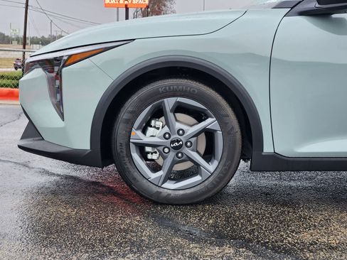 New 2026 Kia K4 LXS FWD image 7