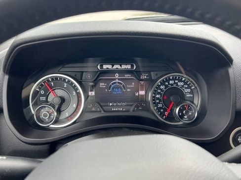 Certified 2022 RAM 3500 Big Horn w/ Level C Equiment Group AWD/4WD image 16