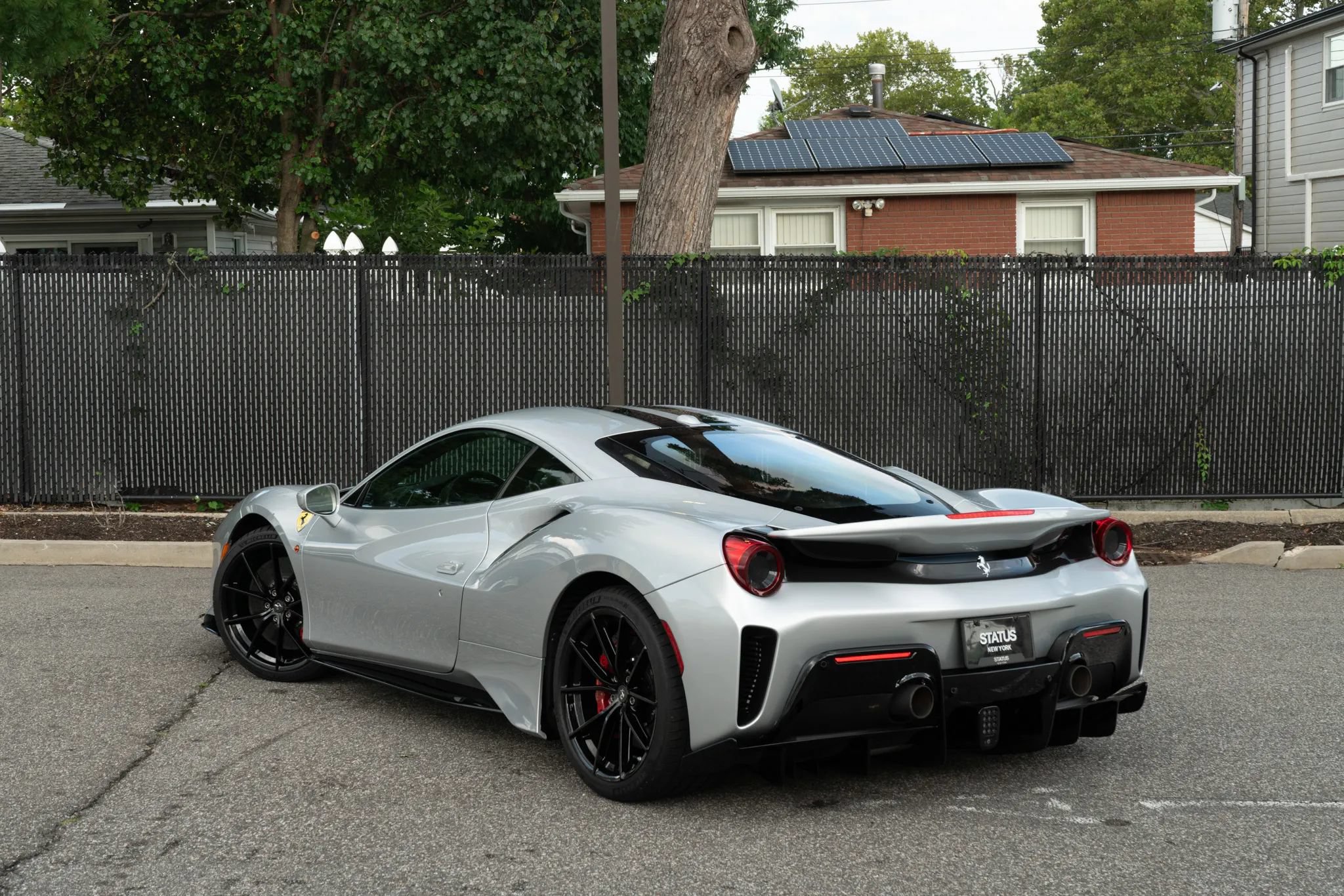 Used 2019 Ferrari 488 Pista Coupe RWD image 45