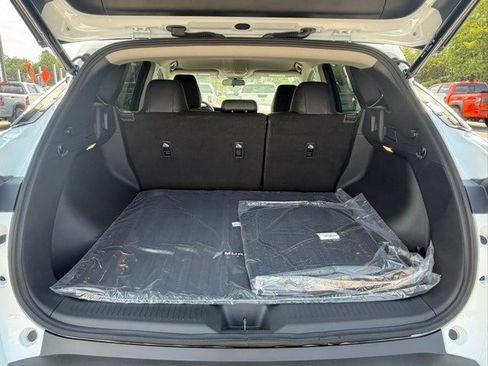 New 2025 Nissan Murano SV image 16