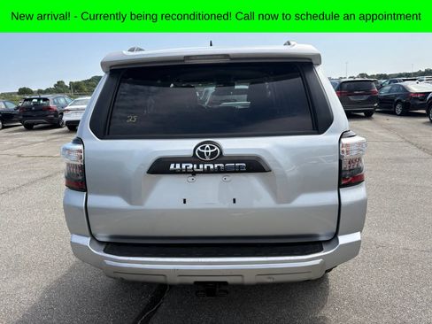 Used 2024 Toyota 4Runner TRD Off-Road Premium AWD/4WD image 6