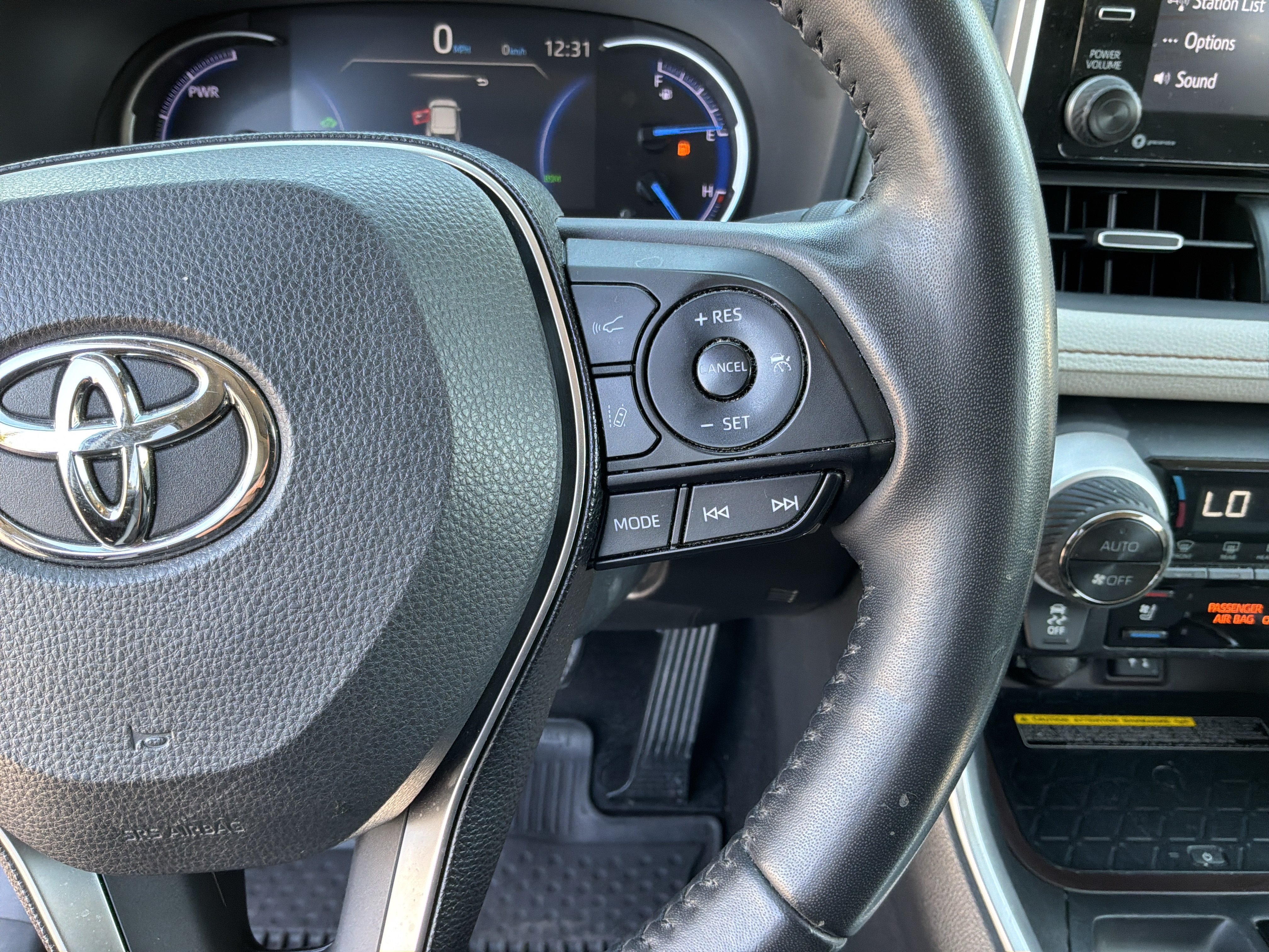 Used 2019 Toyota RAV4 Limited AWD/4WD image 20