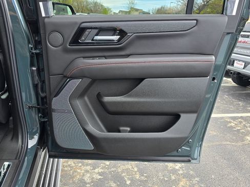 New 2026 GMC Yukon XL AT4 Ultimate AWD/4WD image 35