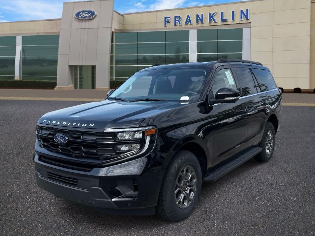 New 2026 Ford Expedition Active RWD image 3