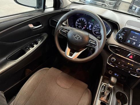 Used 2020 Hyundai Santa Fe SE image 17